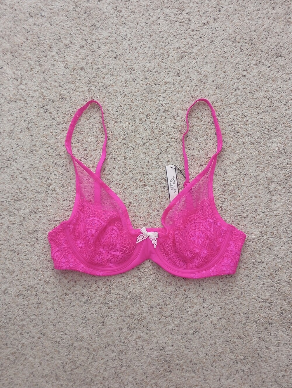 New Victoria's Secret Hot Pink Body By Victoria Unlined Demo Bra Size 34C